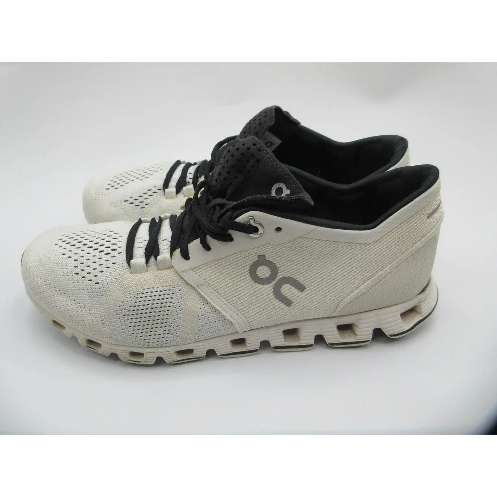 On Cloud Shoes Womens Size 8 White Black Running Swiss Engineering CloudTec